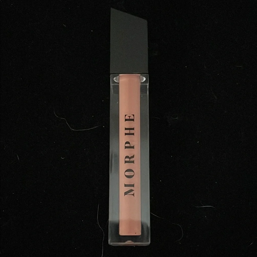 Morphe Nude Lip Gloss in color pop ￼